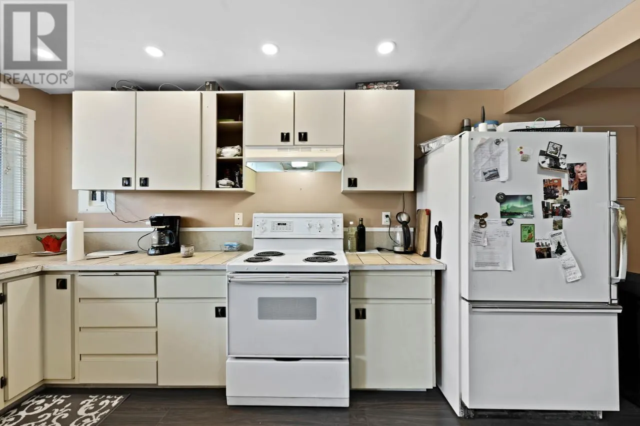 2090/2092 WESTSYDE Road