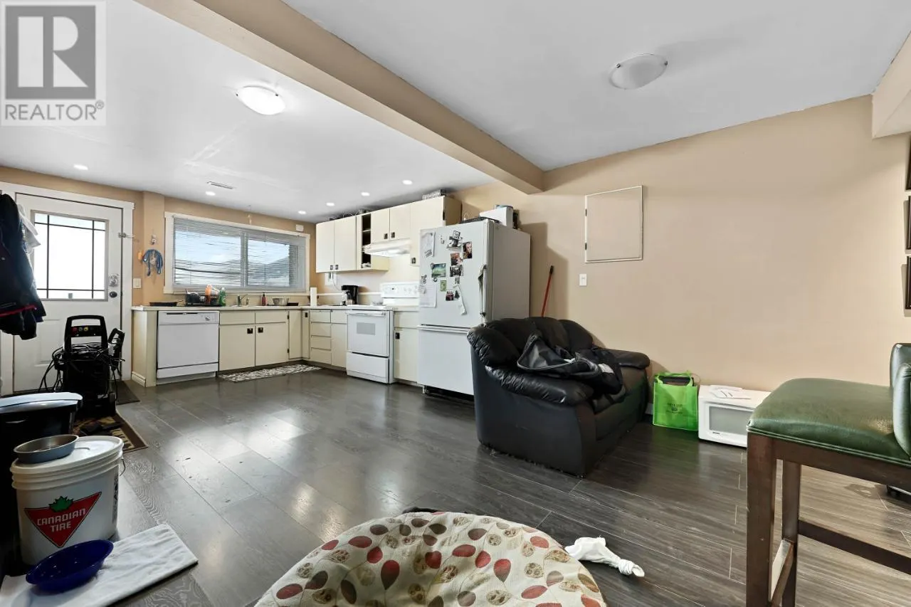 2090/2092 WESTSYDE Road