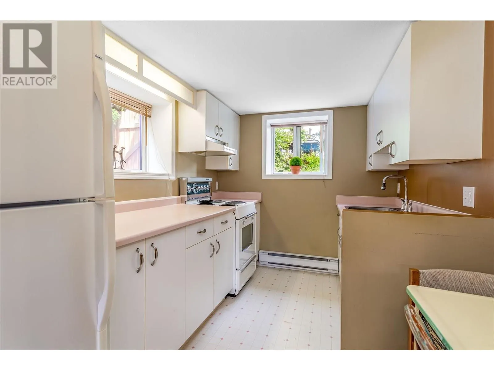 824 Raymer Road