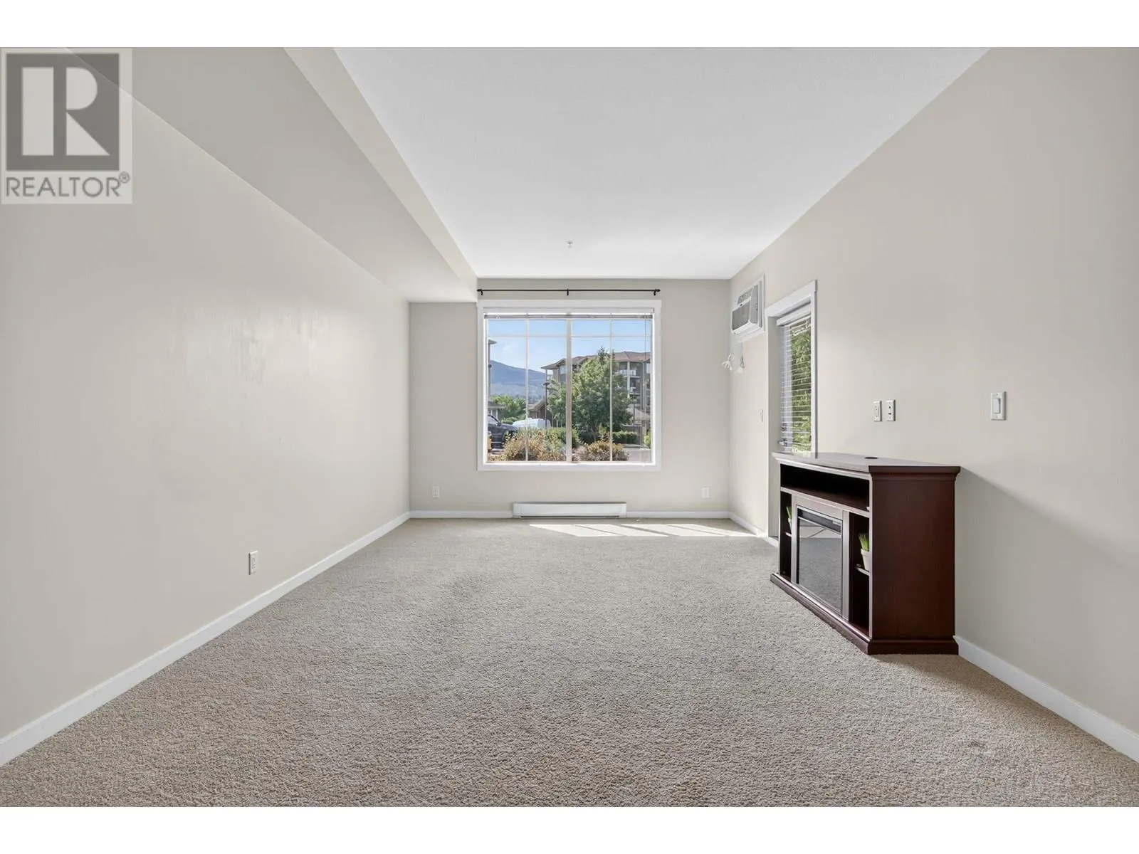 3733 Casorso Road Unit# 117