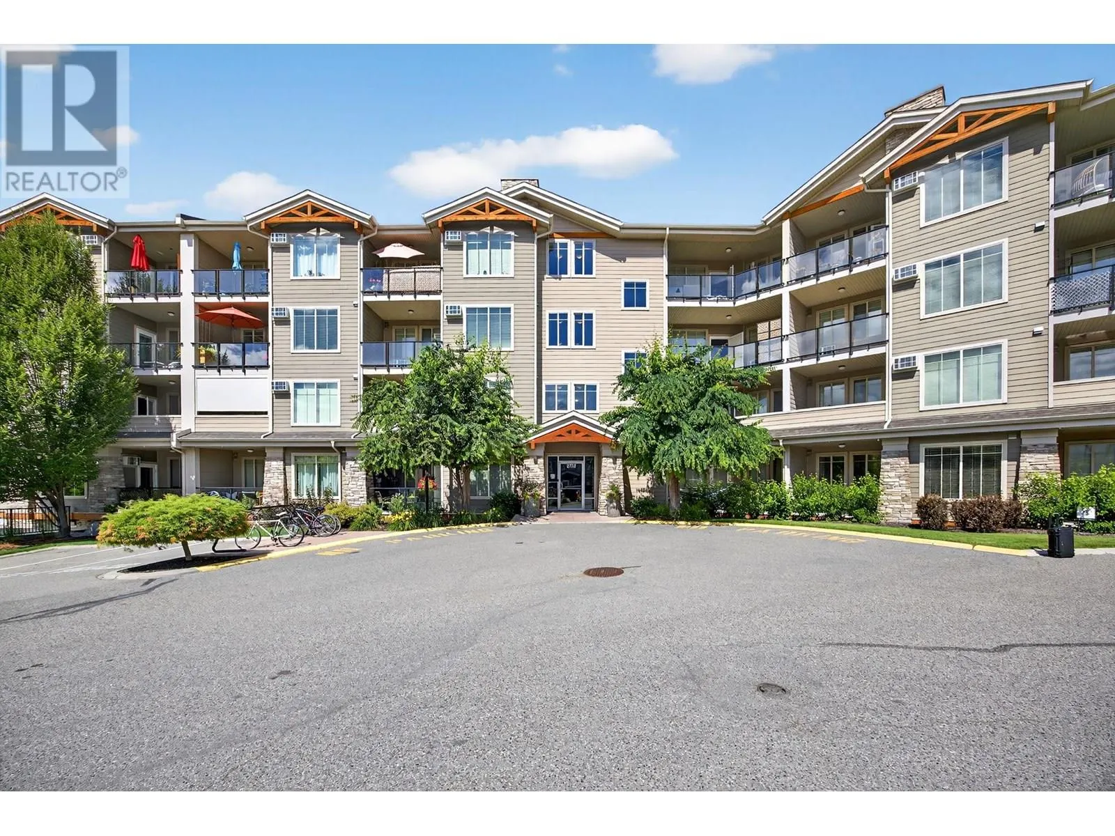 3733 Casorso Road Unit# 117