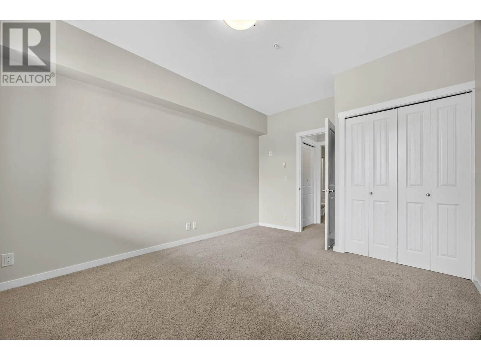 3733 Casorso Road Unit# 117