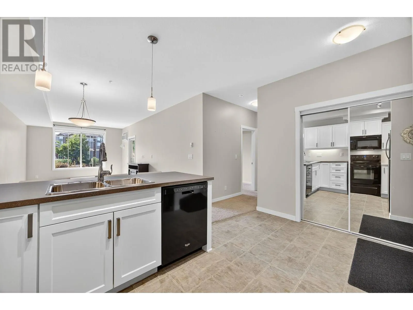 3733 Casorso Road Unit# 117