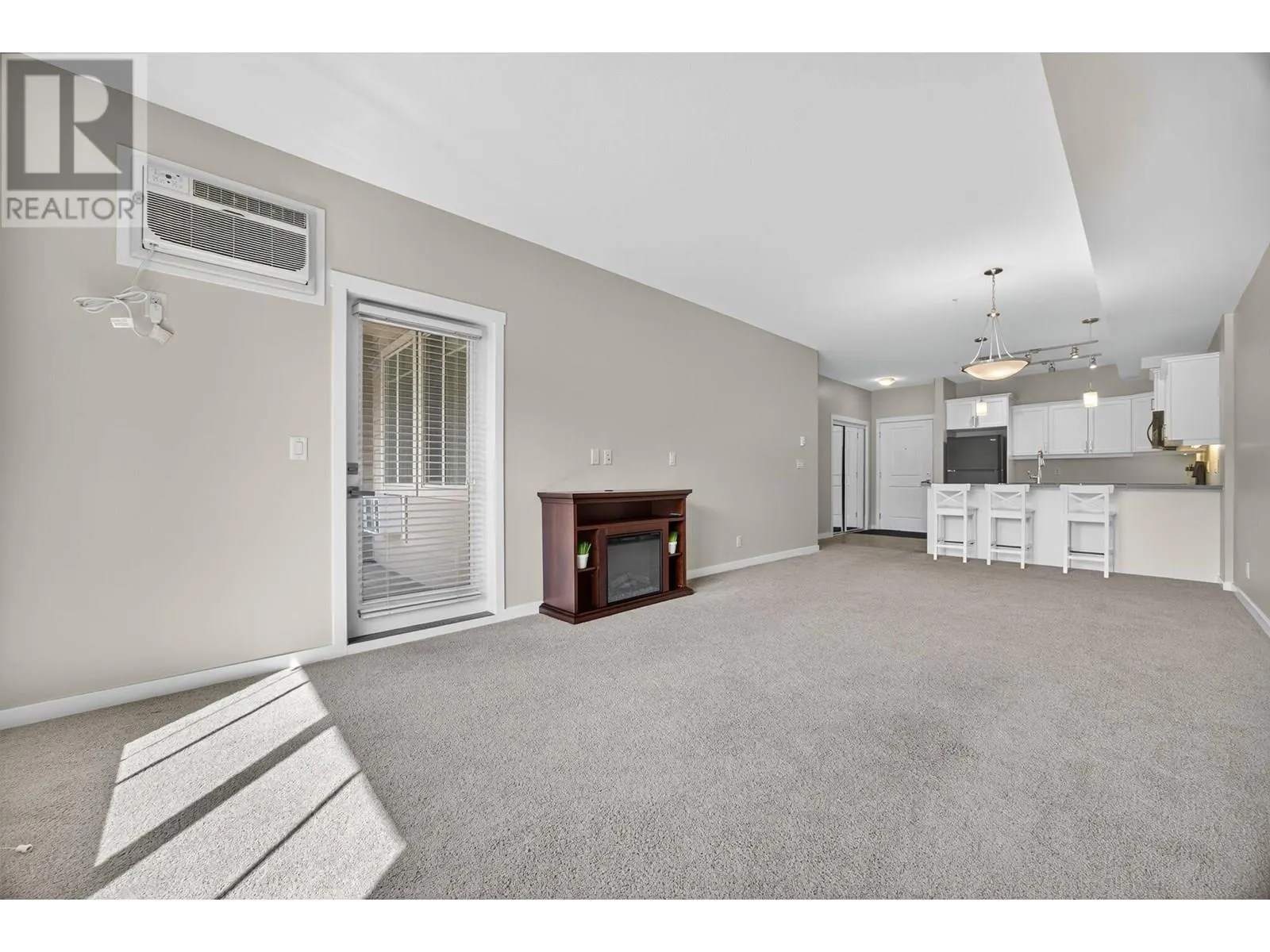 3733 Casorso Road Unit# 117