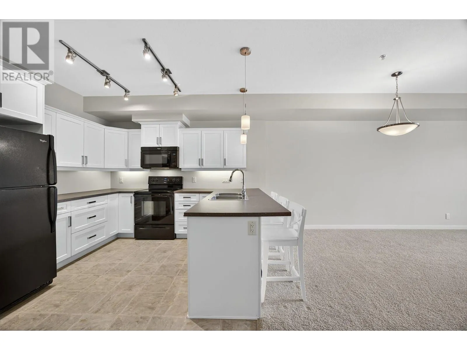 3733 Casorso Road Unit# 117
