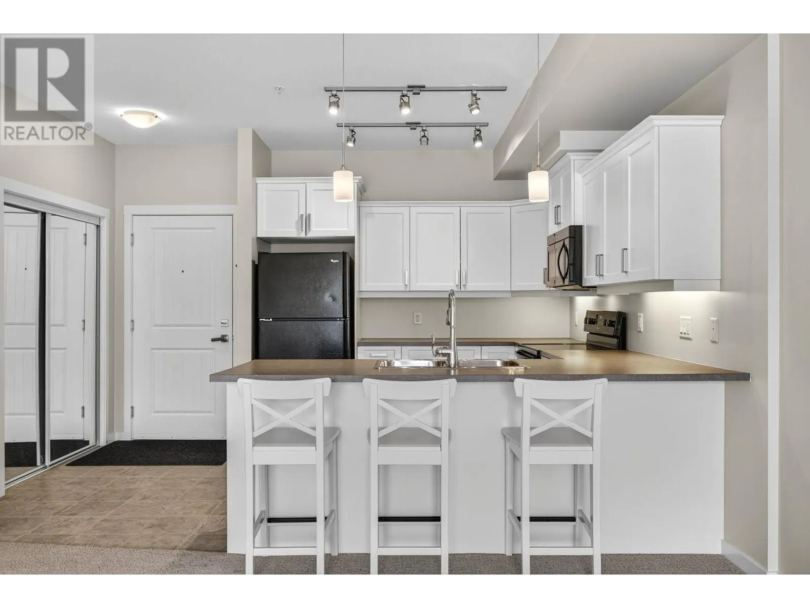 3733 Casorso Road Unit# 117