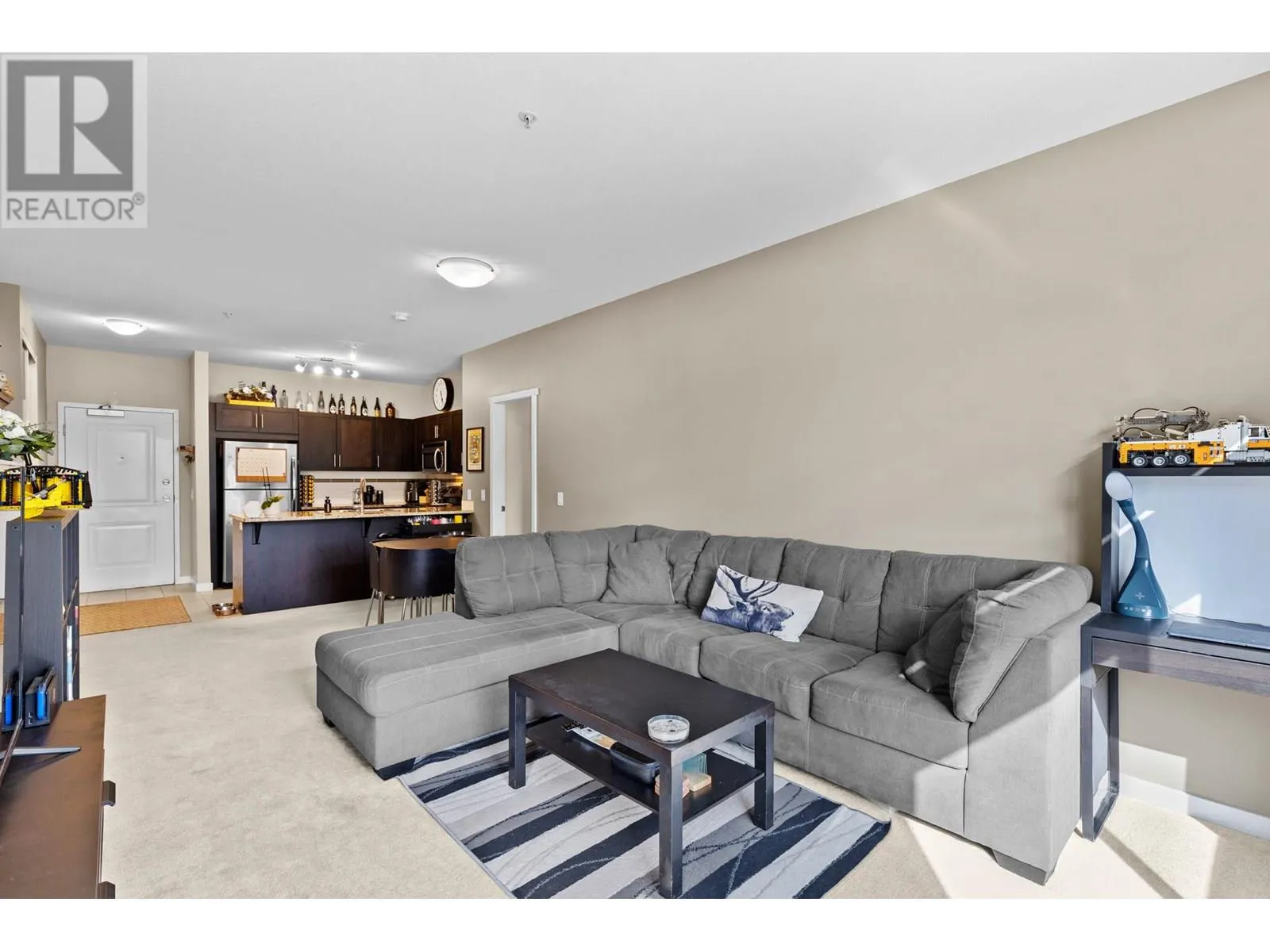 1350 Ridgeway Drive Unit# 209