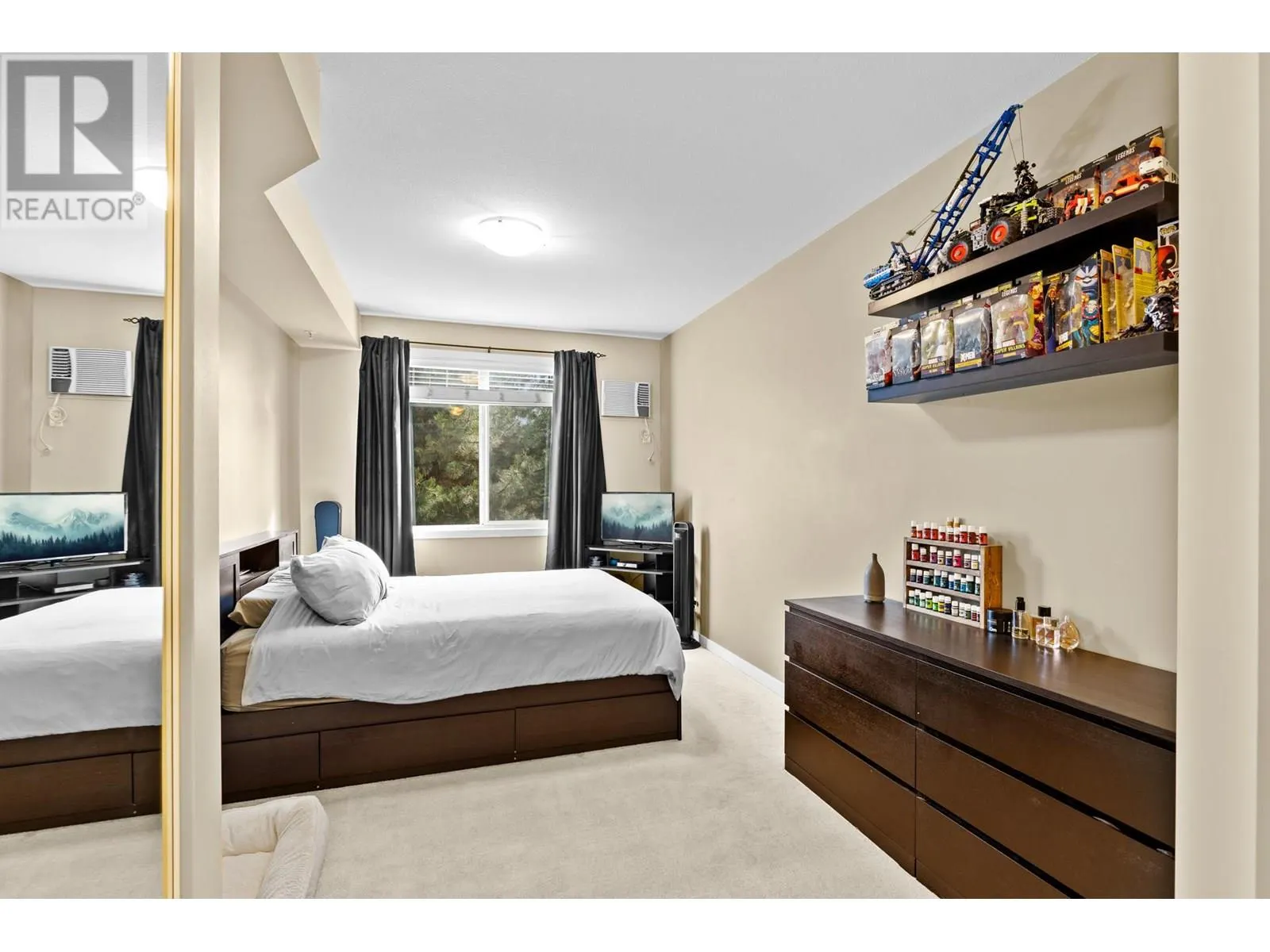 1350 Ridgeway Drive Unit# 209