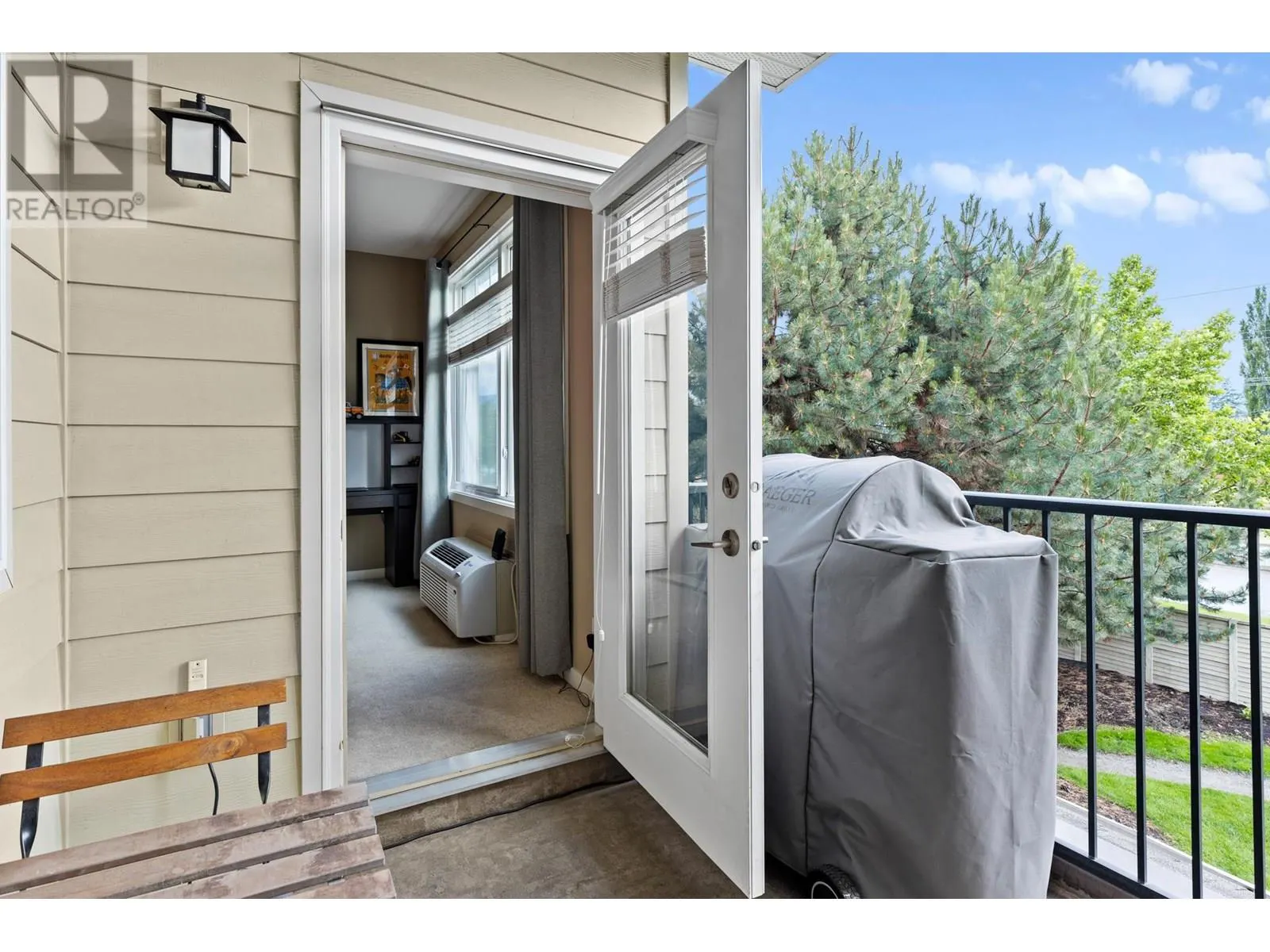 1350 Ridgeway Drive Unit# 209
