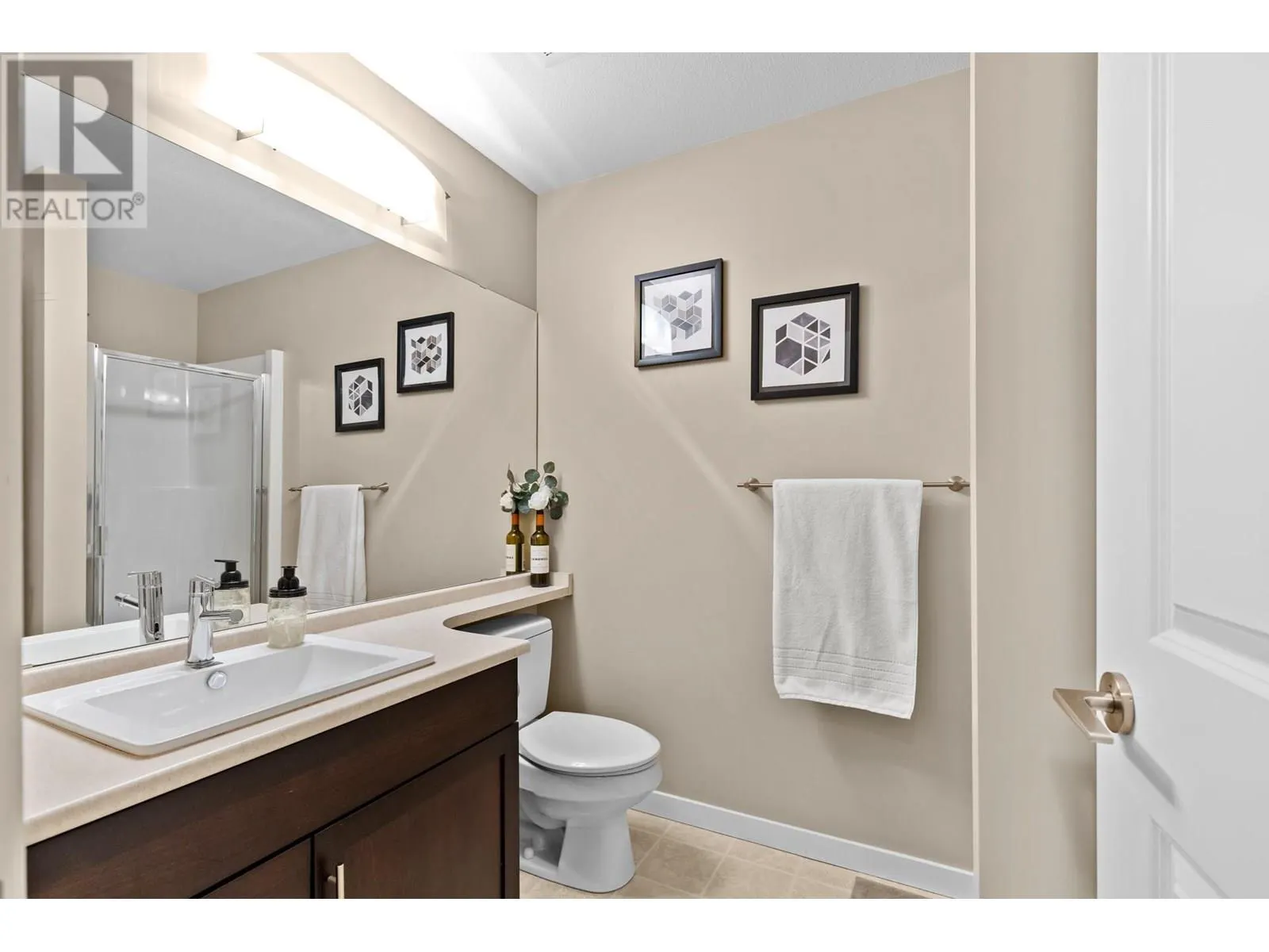 1350 Ridgeway Drive Unit# 209