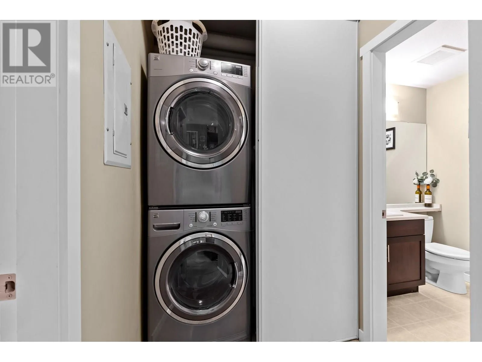 1350 Ridgeway Drive Unit# 209