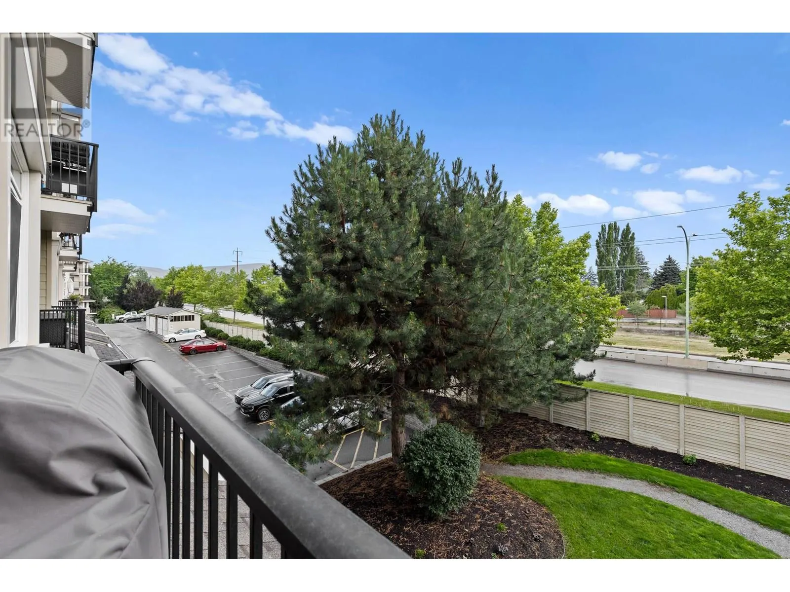 1350 Ridgeway Drive Unit# 209