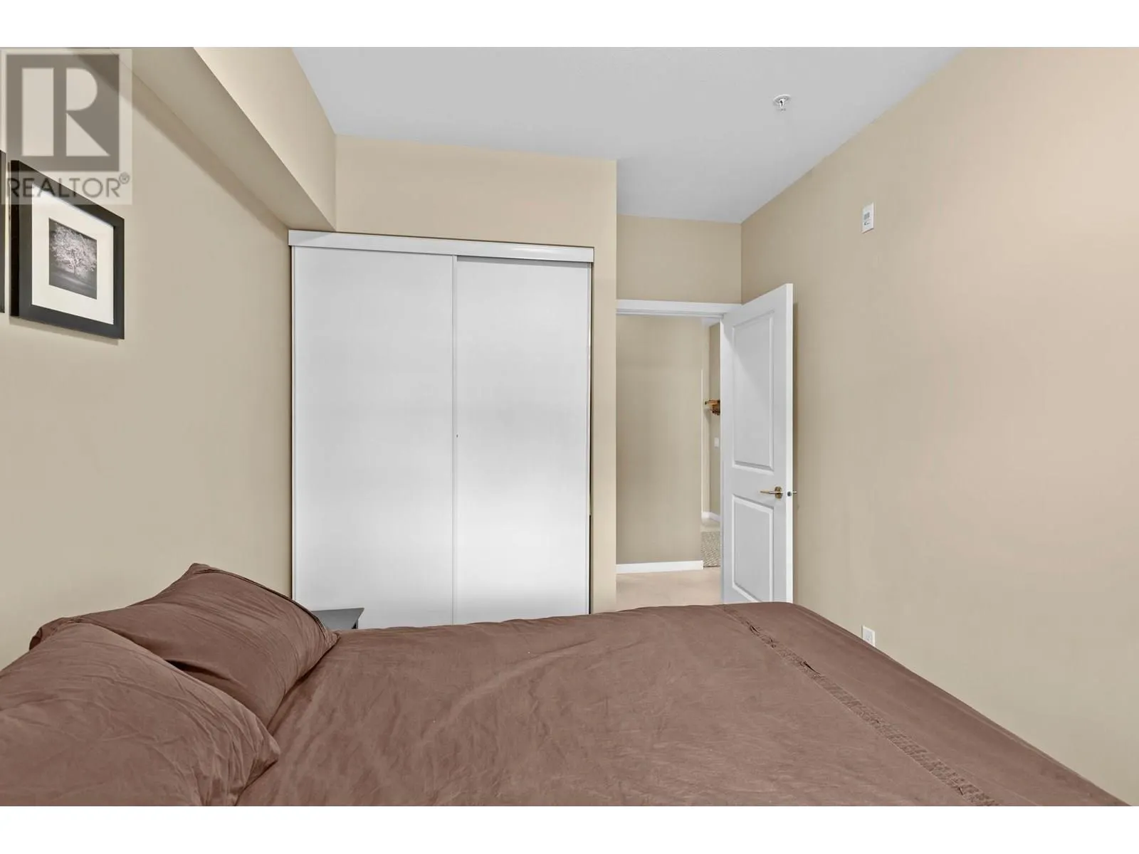 1350 Ridgeway Drive Unit# 209