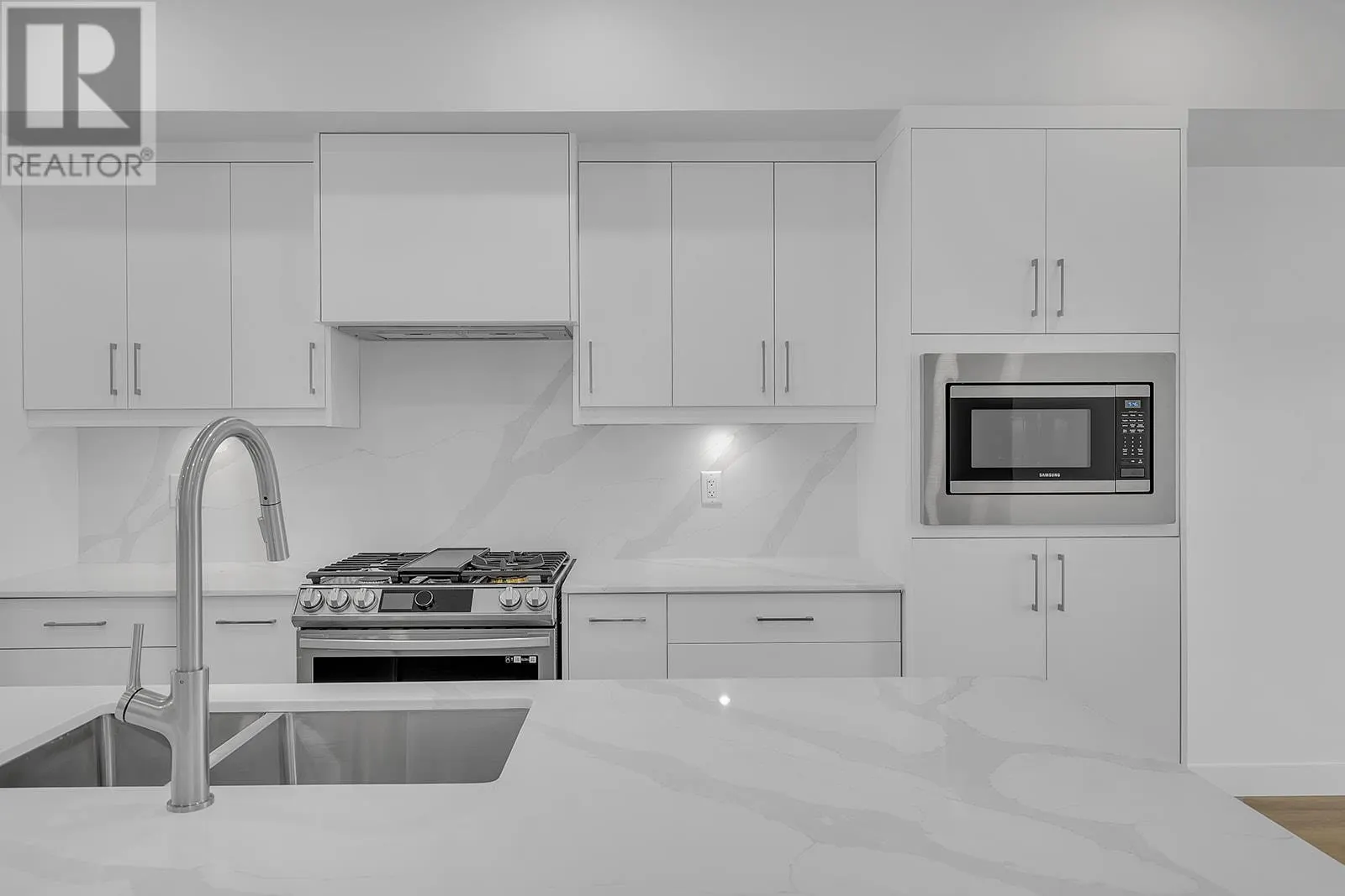 5300 Main Street Unit# 121