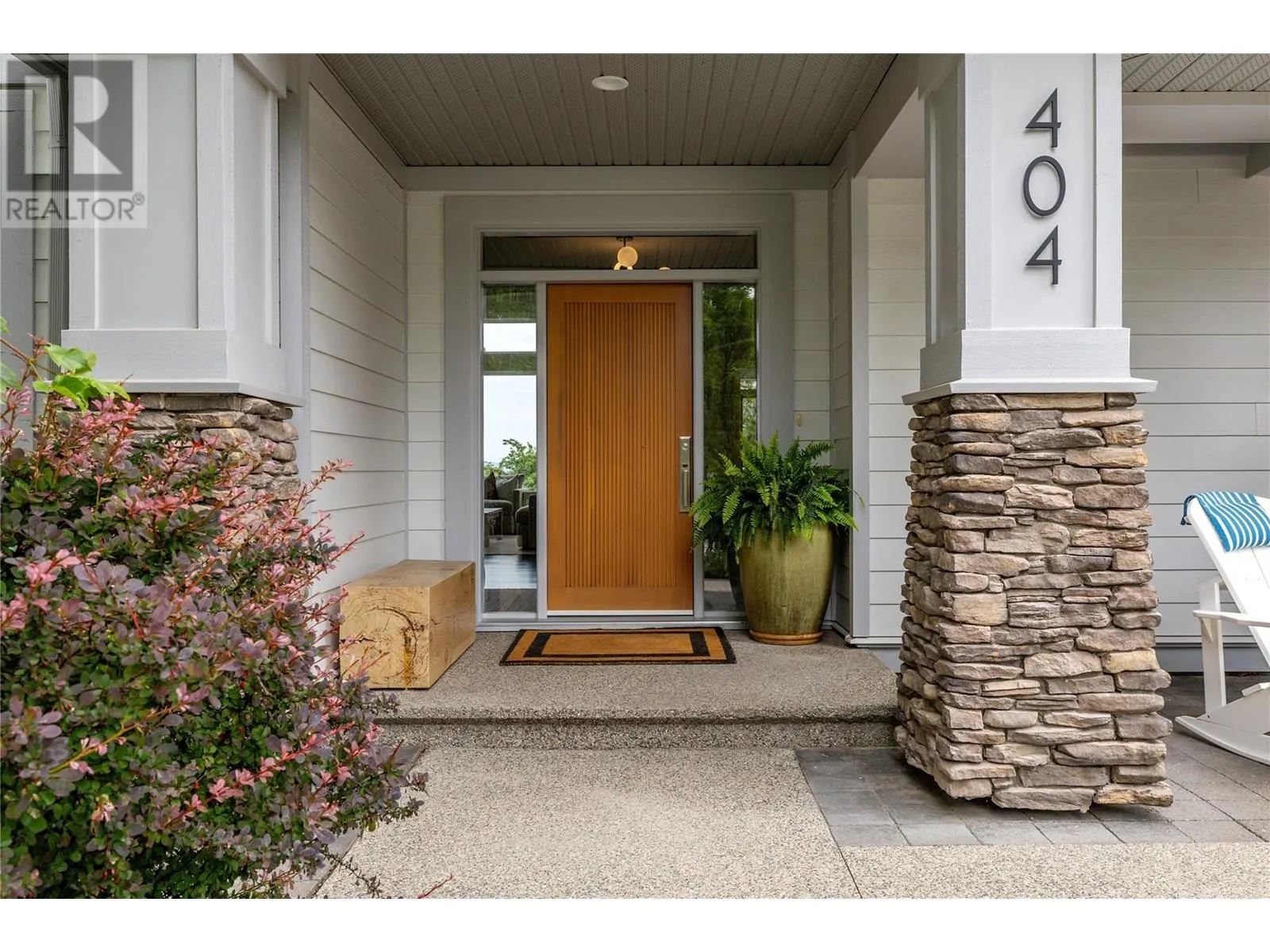 404 Quilchena Crescent