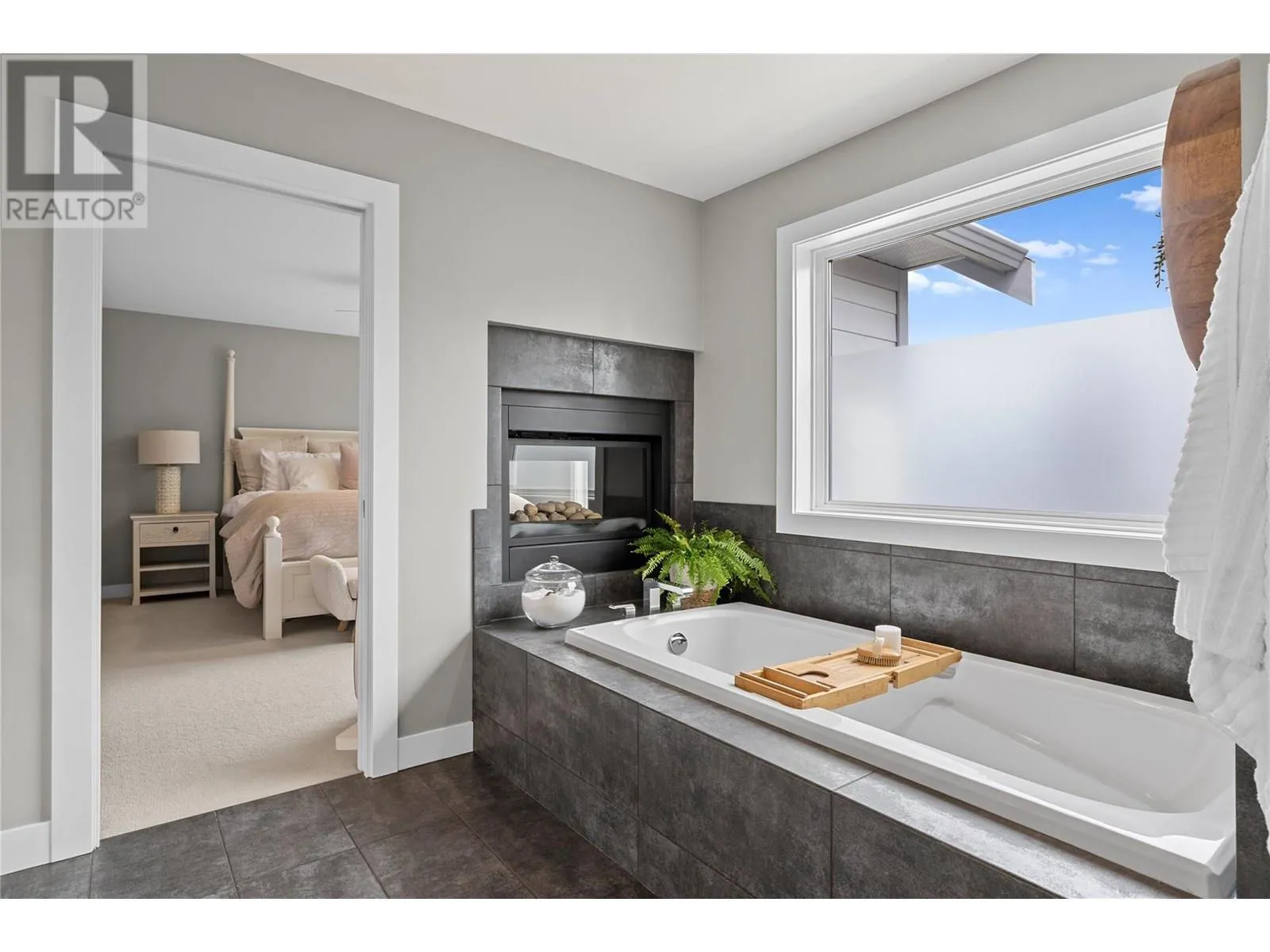 404 Quilchena Crescent