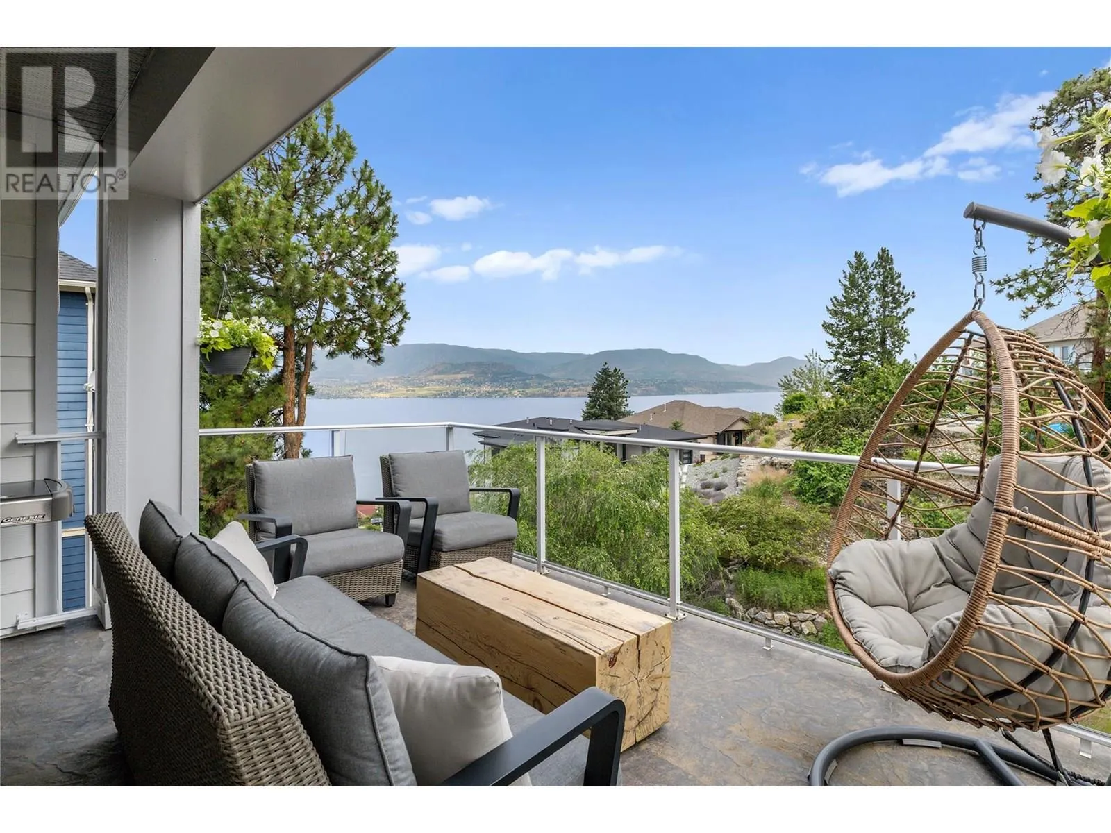 404 Quilchena Crescent