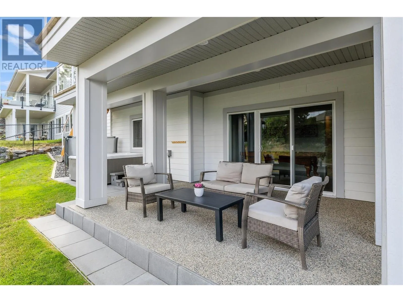 404 Quilchena Crescent