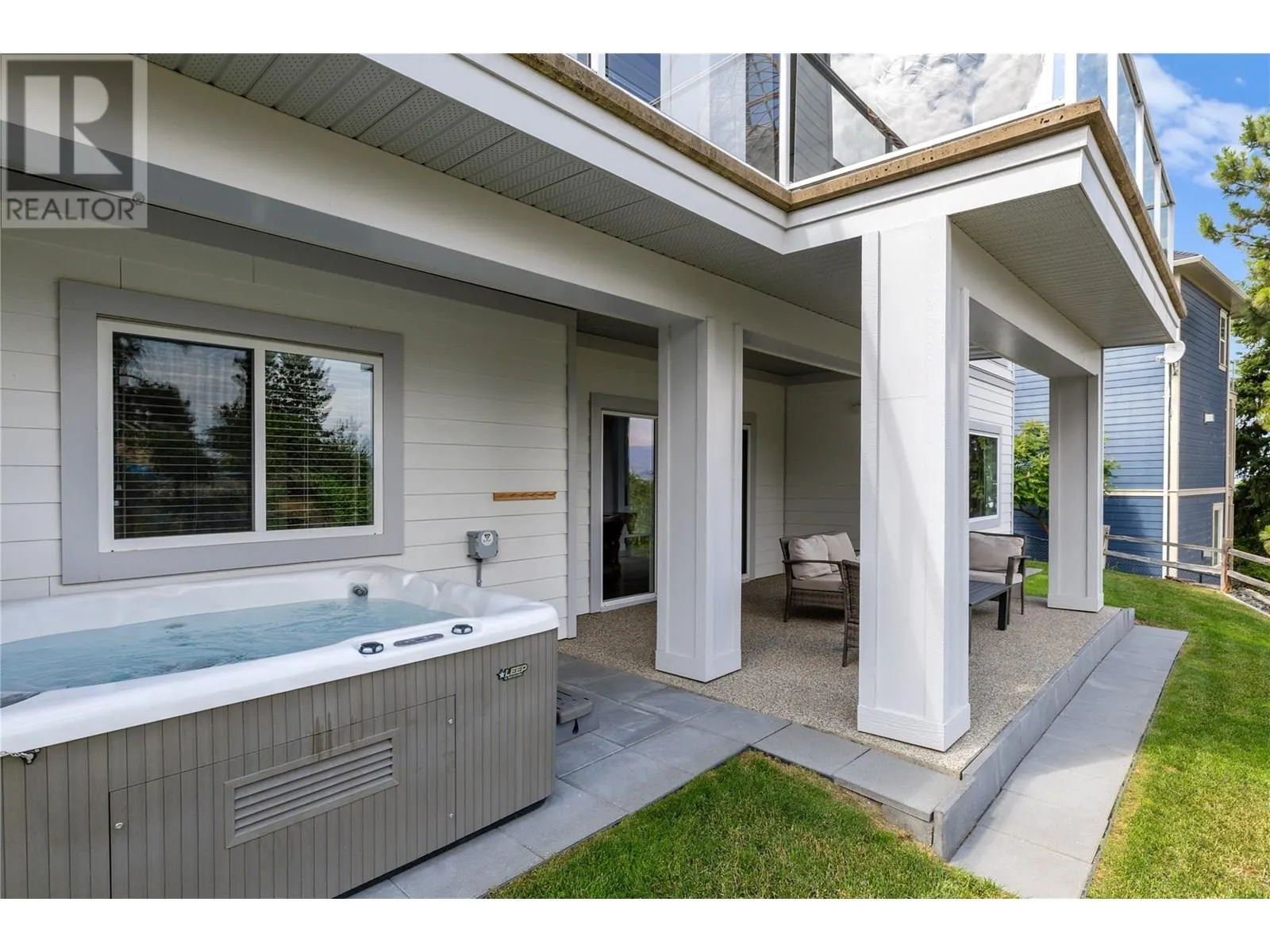 404 Quilchena Crescent
