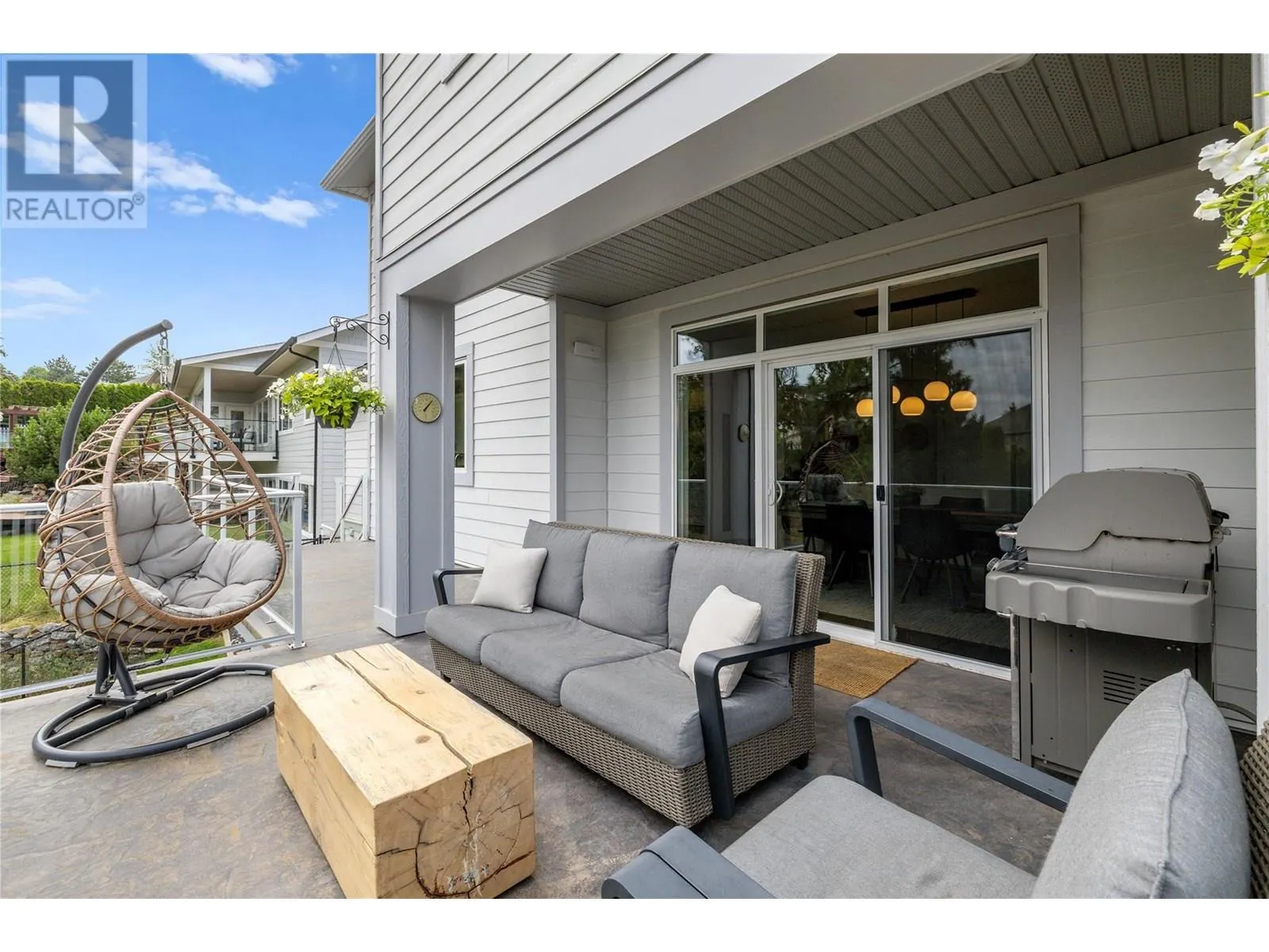 404 Quilchena Crescent