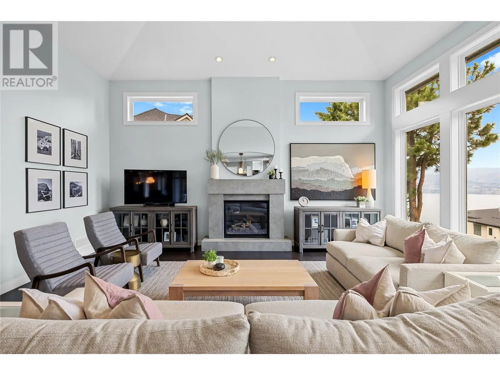 404 Quilchena Crescent