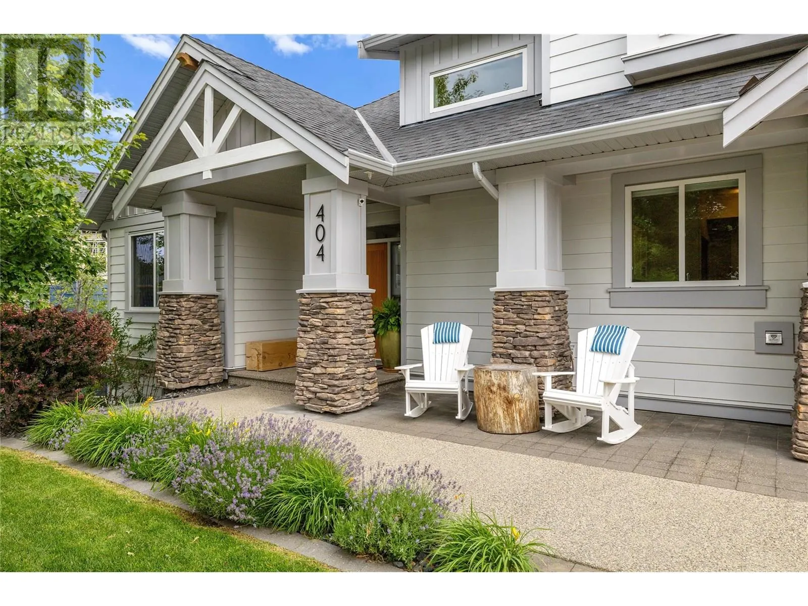 404 Quilchena Crescent