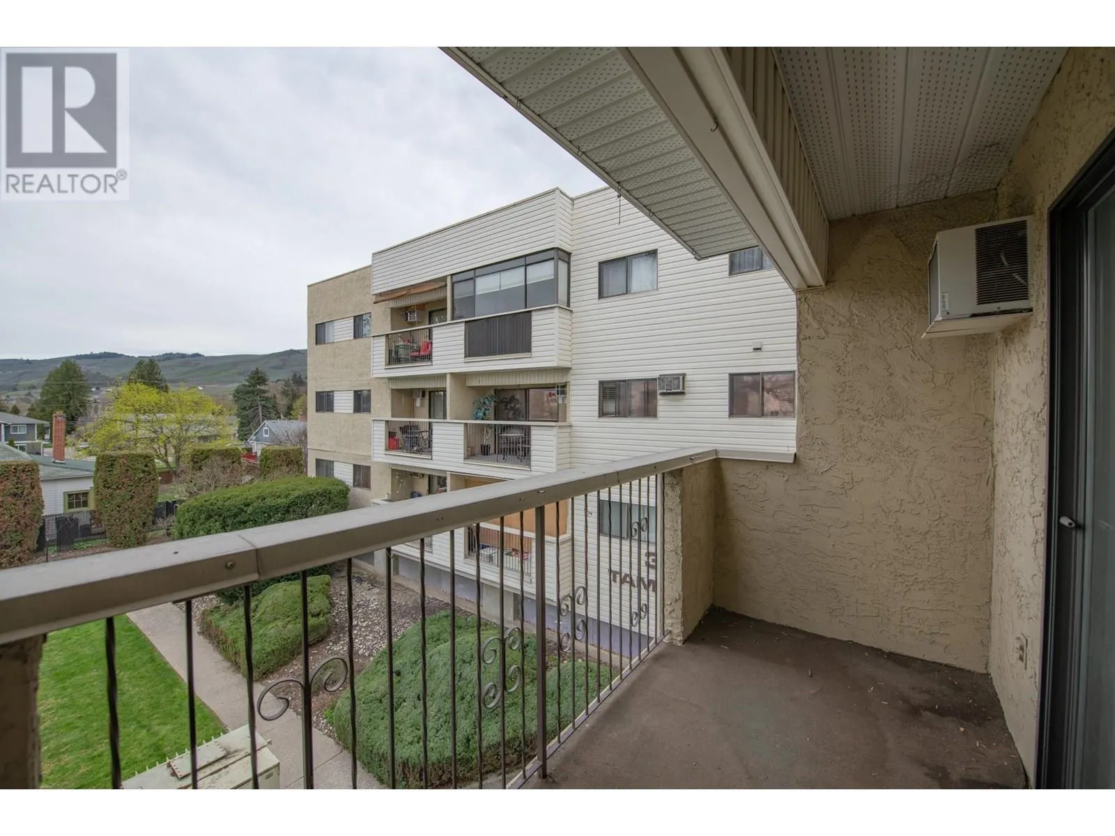 3701 27 Avenue Unit# 204