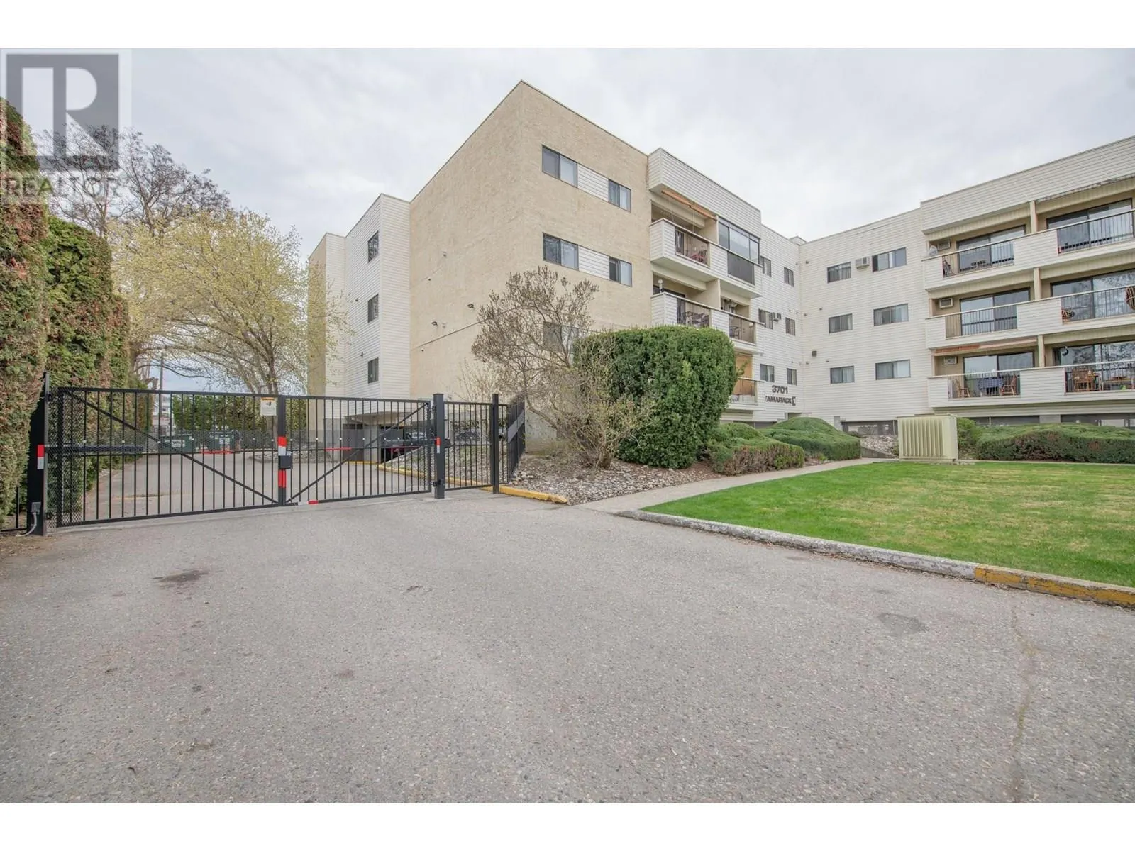 3701 27 Avenue Unit# 204