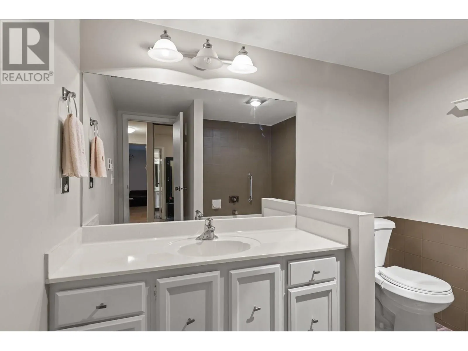 1035 Bernard Avenue Unit# 108