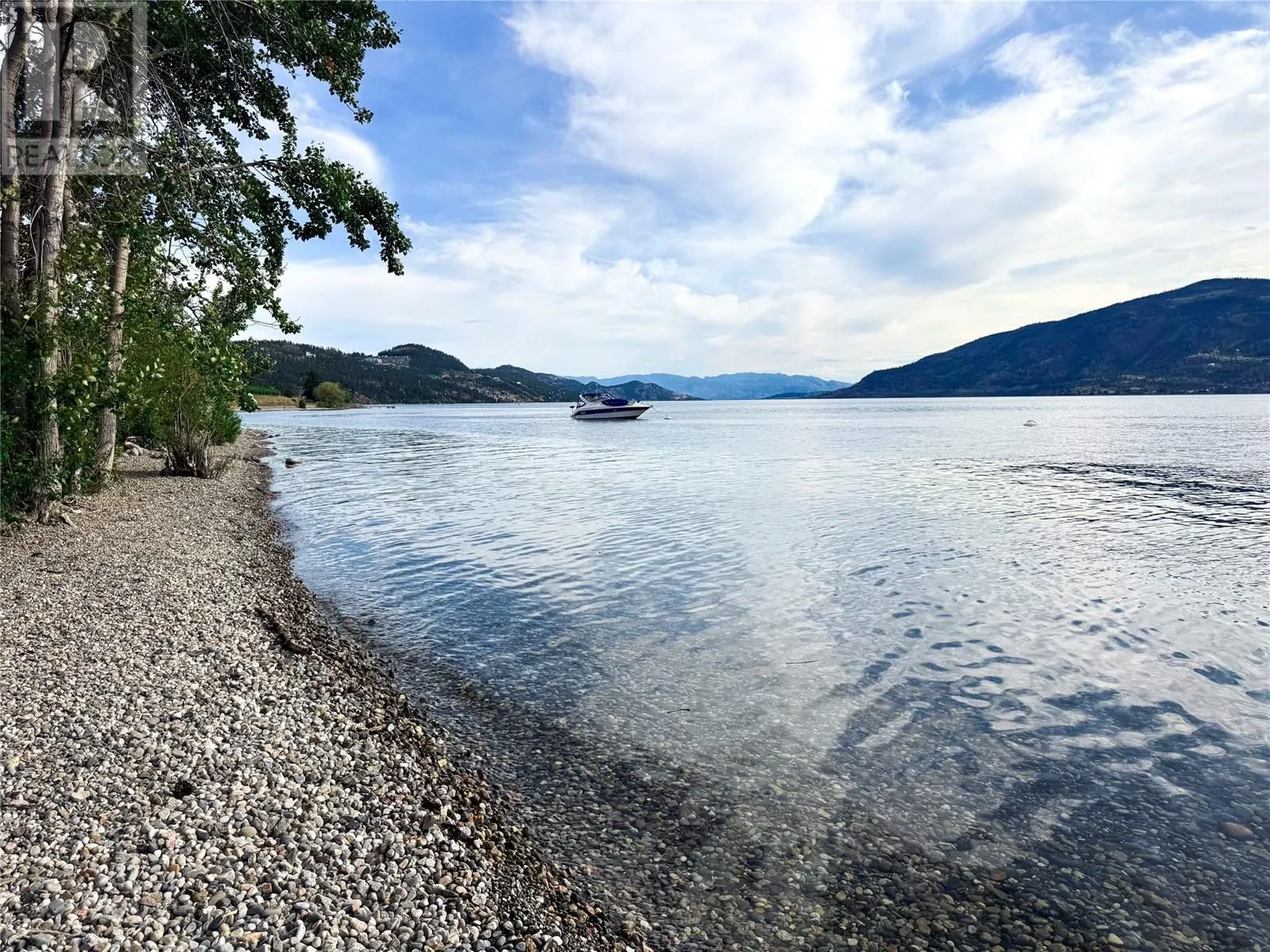 9775/9819 Okanagan Centre Road W