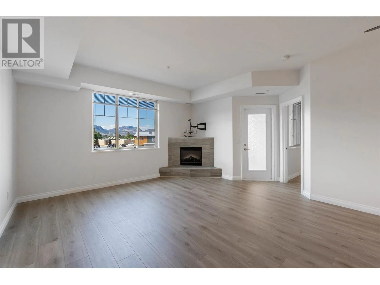 921 SPILLWAY Road Unit# 212C