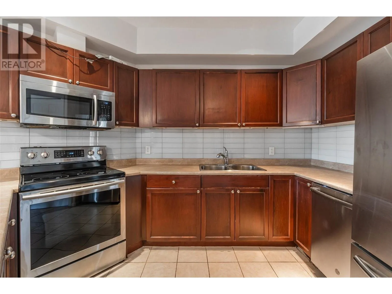 921 SPILLWAY Road Unit# 212C