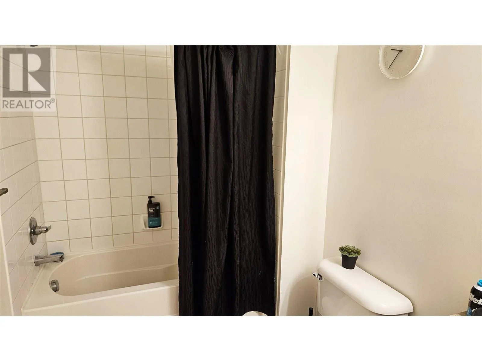 1873 Country Club Drive Unit# 2415