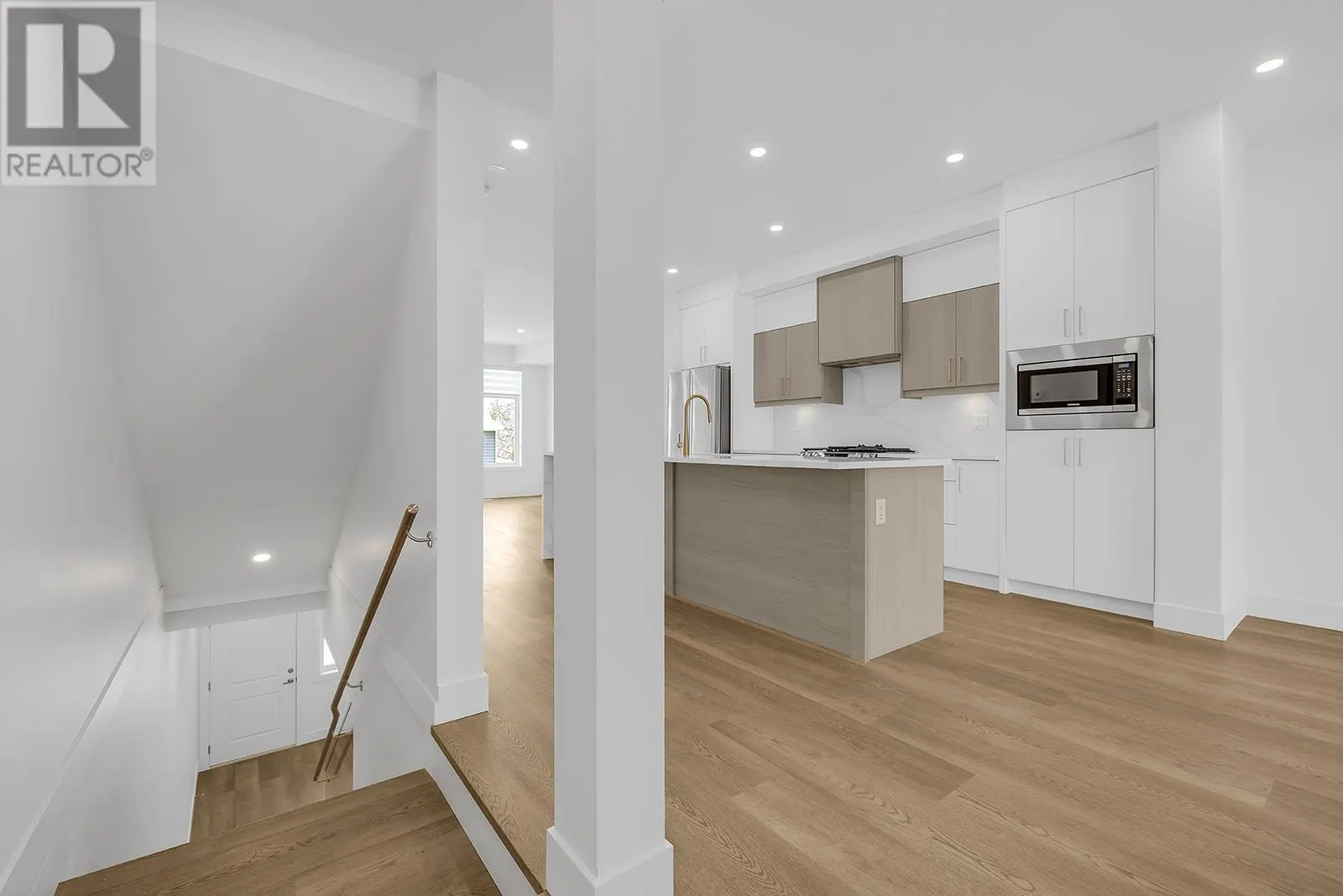 5300 Main Street Unit# 103