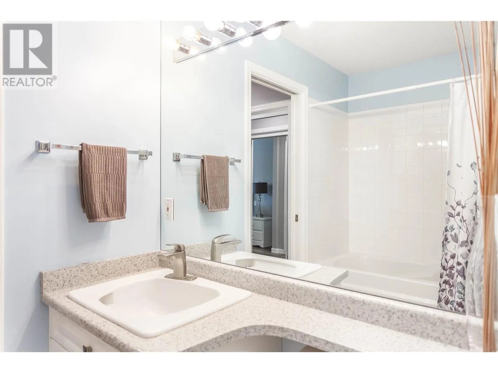 2675 Pine Avenue Unit# 4