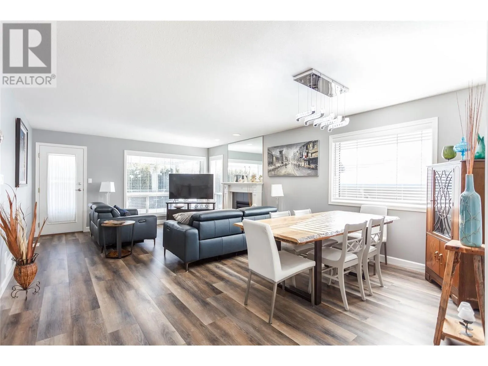 2675 Pine Avenue Unit# 4