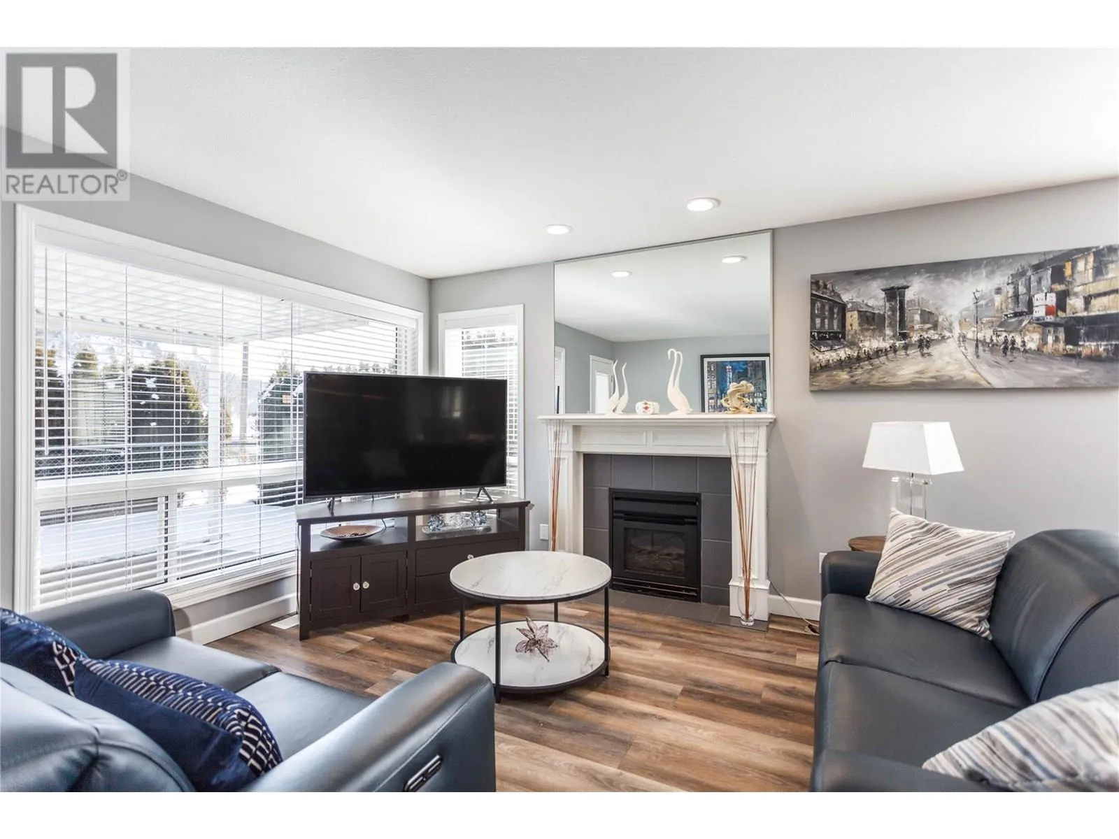 2675 Pine Avenue Unit# 4