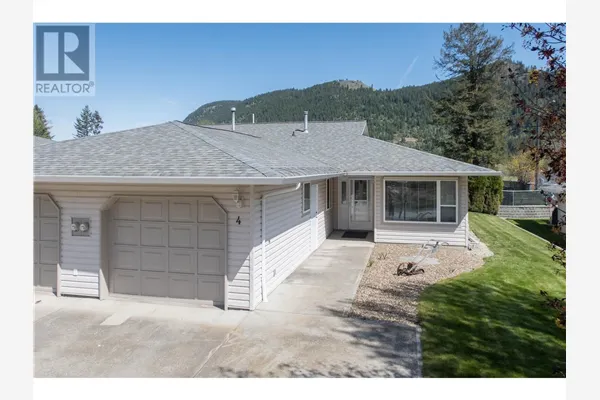 2675 Pine Avenue Unit# 4