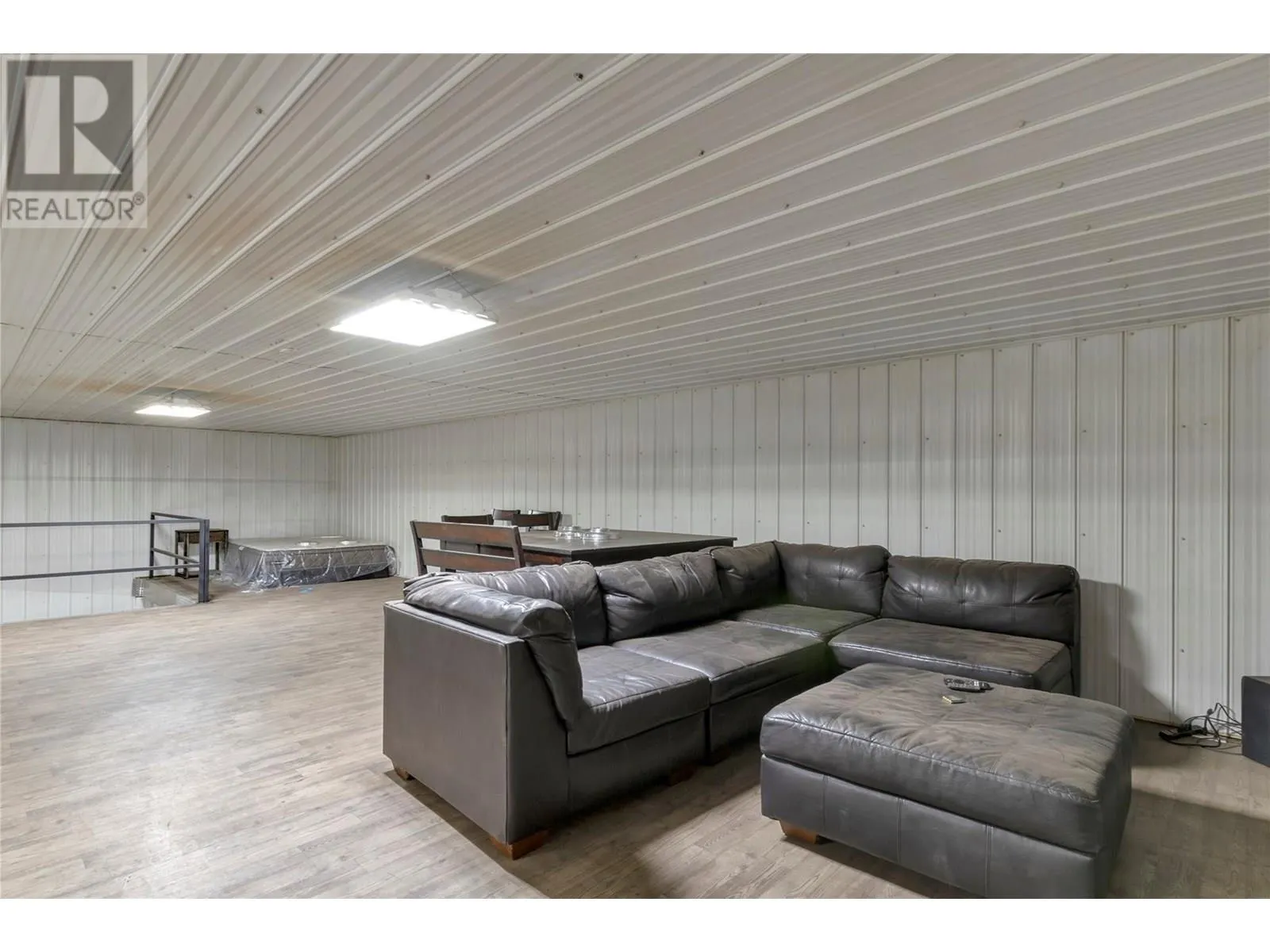 6080 Lynx Drive