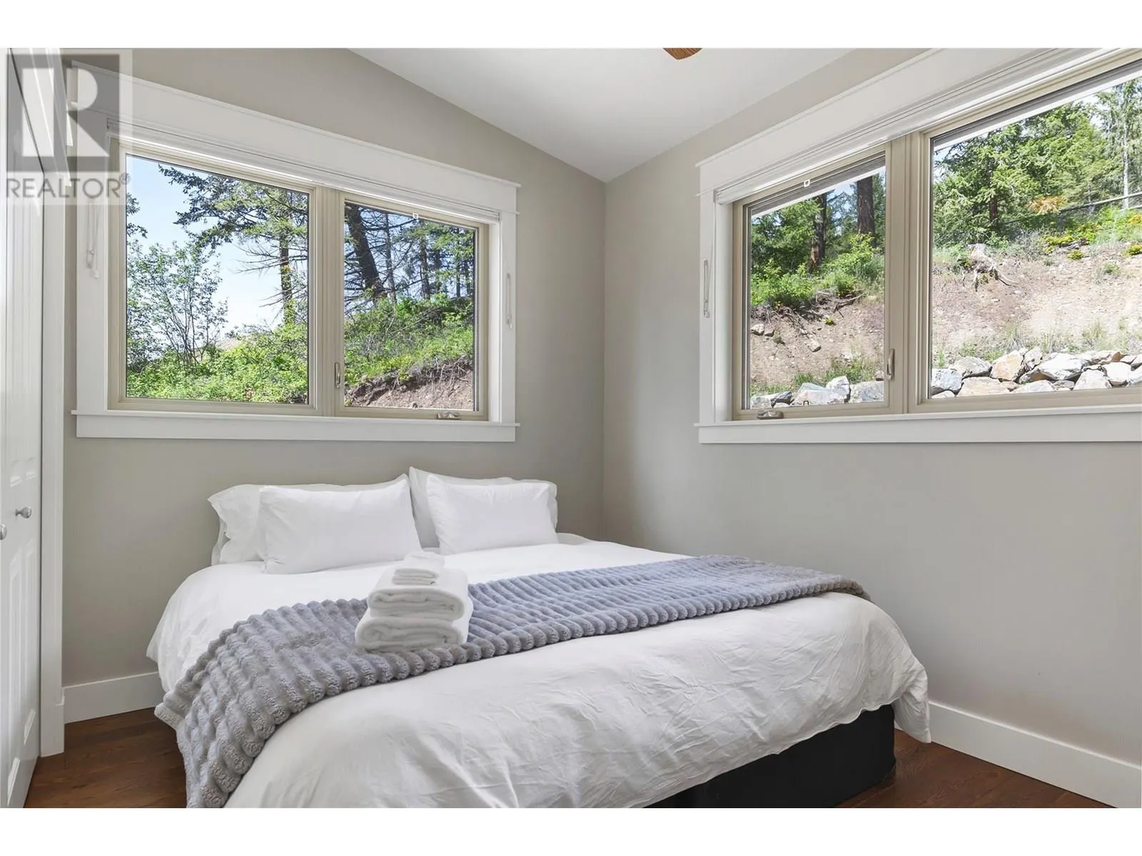 6080 Lynx Drive