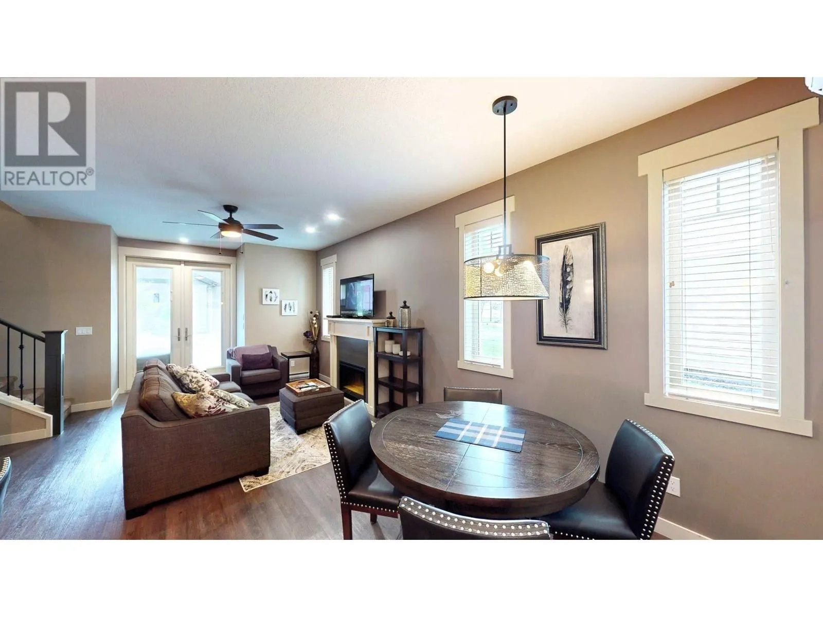 900 BIGHORN Boulevard Unit# 915 E