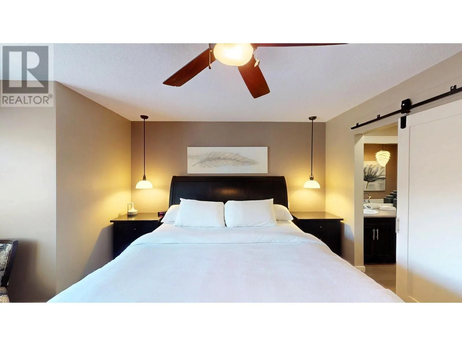 900 BIGHORN Boulevard Unit# 915 E