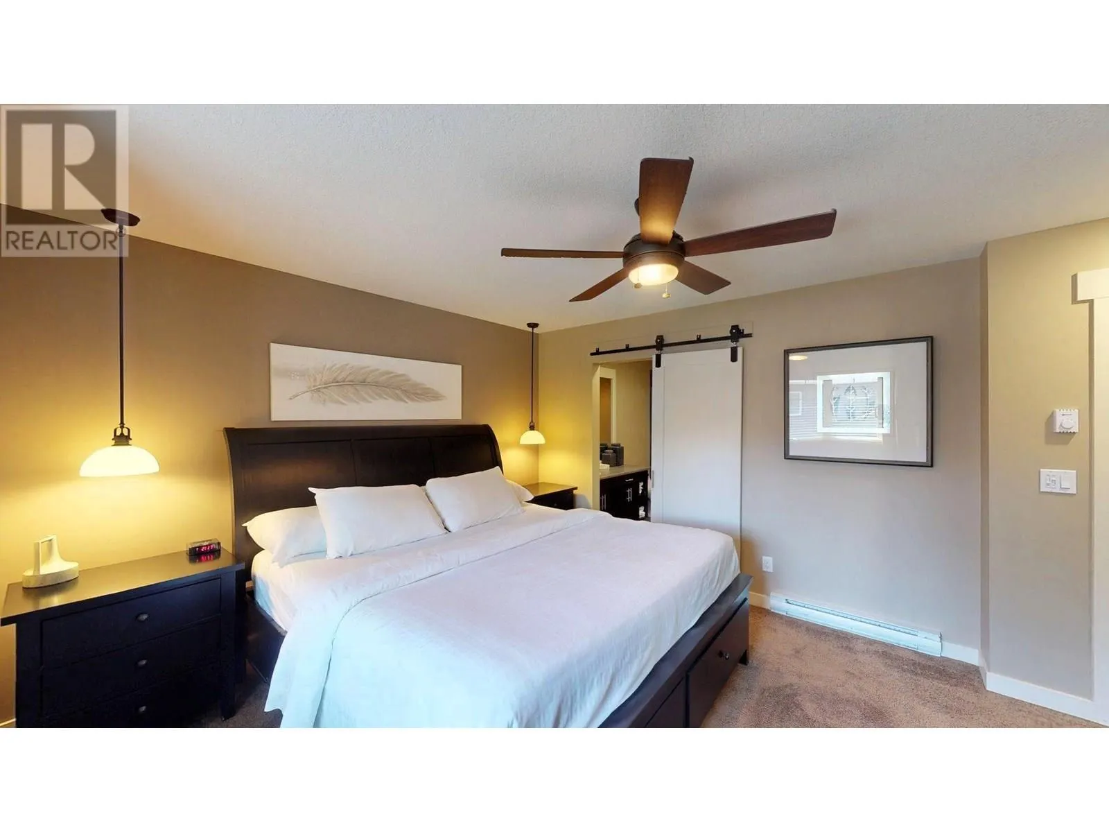 900 BIGHORN Boulevard Unit# 915 E