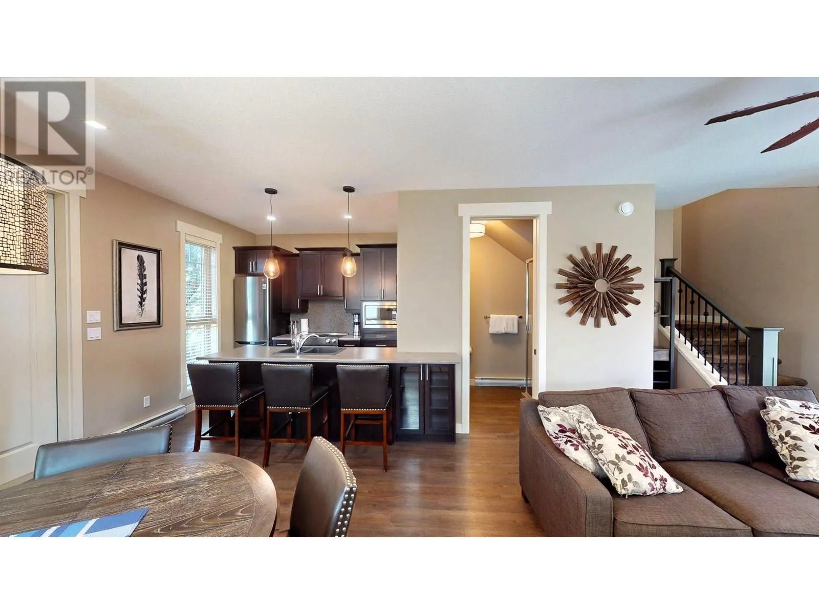 900 BIGHORN Boulevard Unit# 915 E
