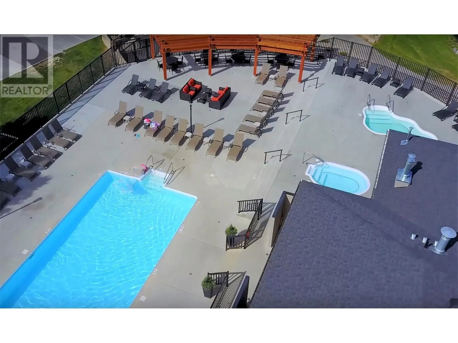 900 BIGHORN Boulevard Unit# 915 E