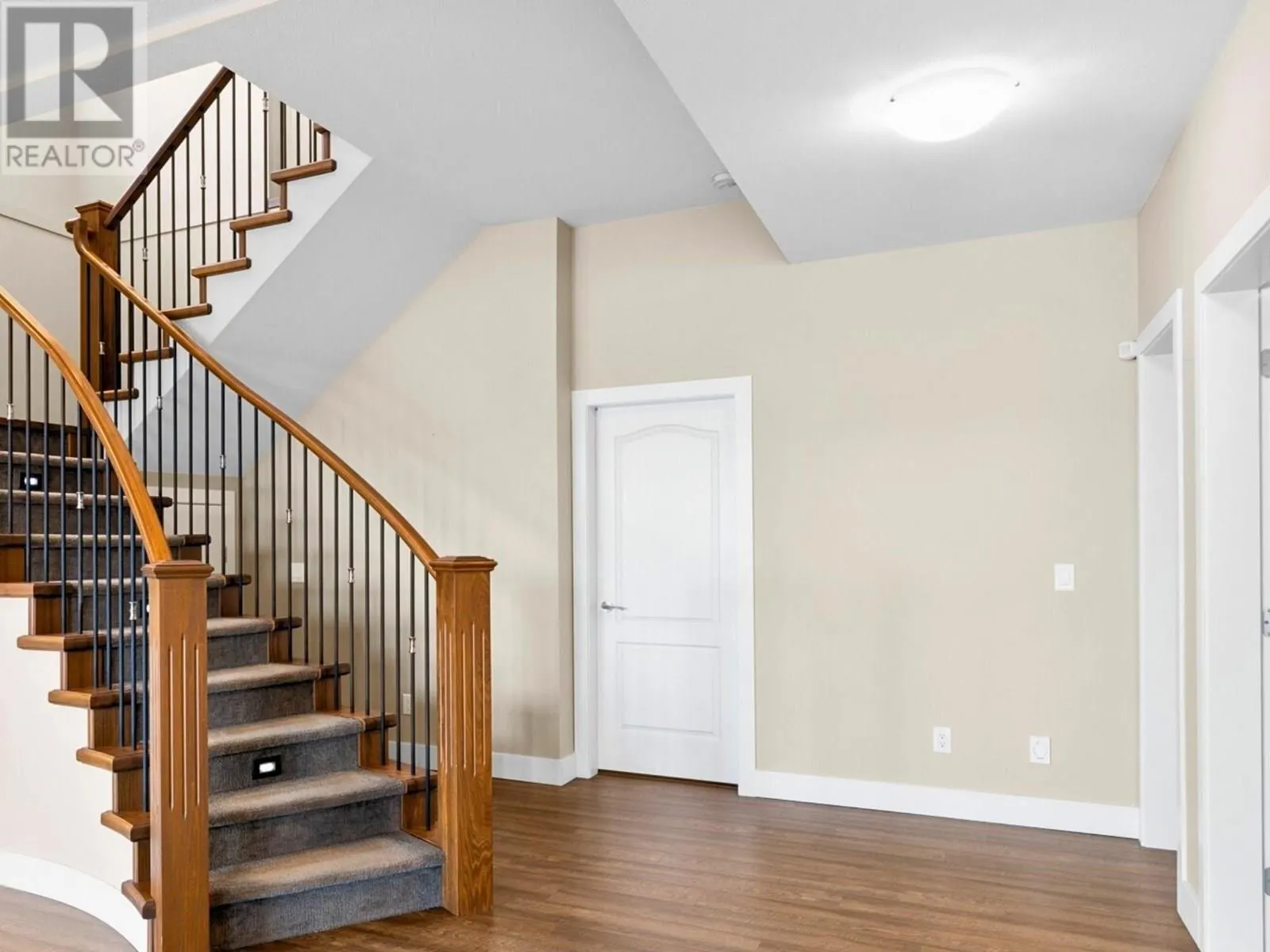 5580 Trestle Ridge Court