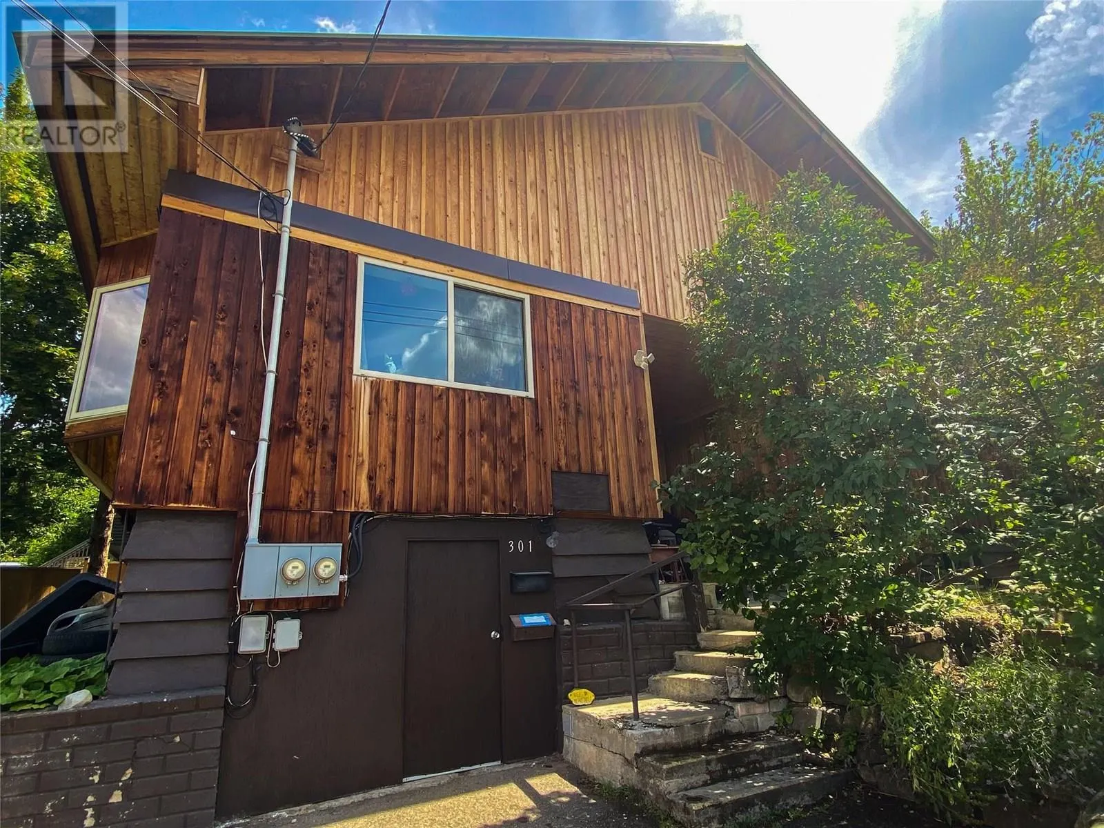 301 Hart Street