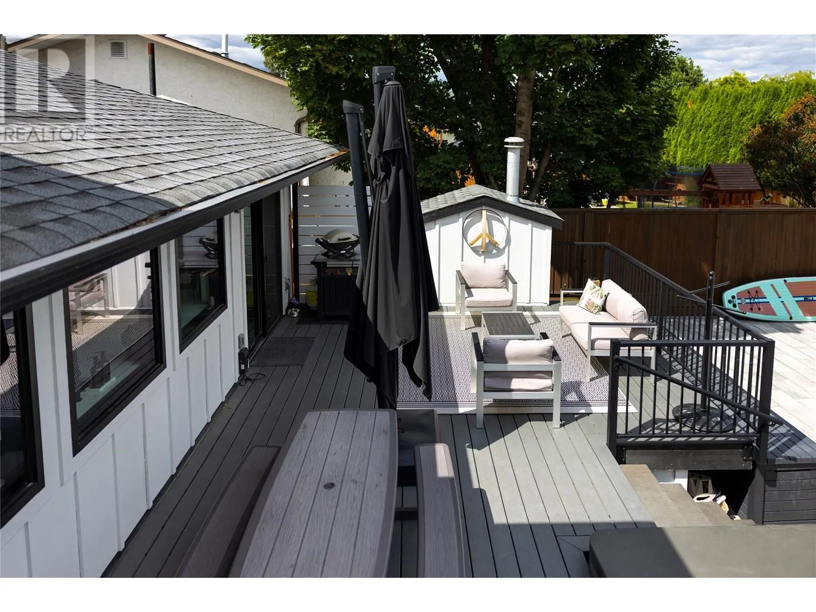 4265 Lakeshore Road