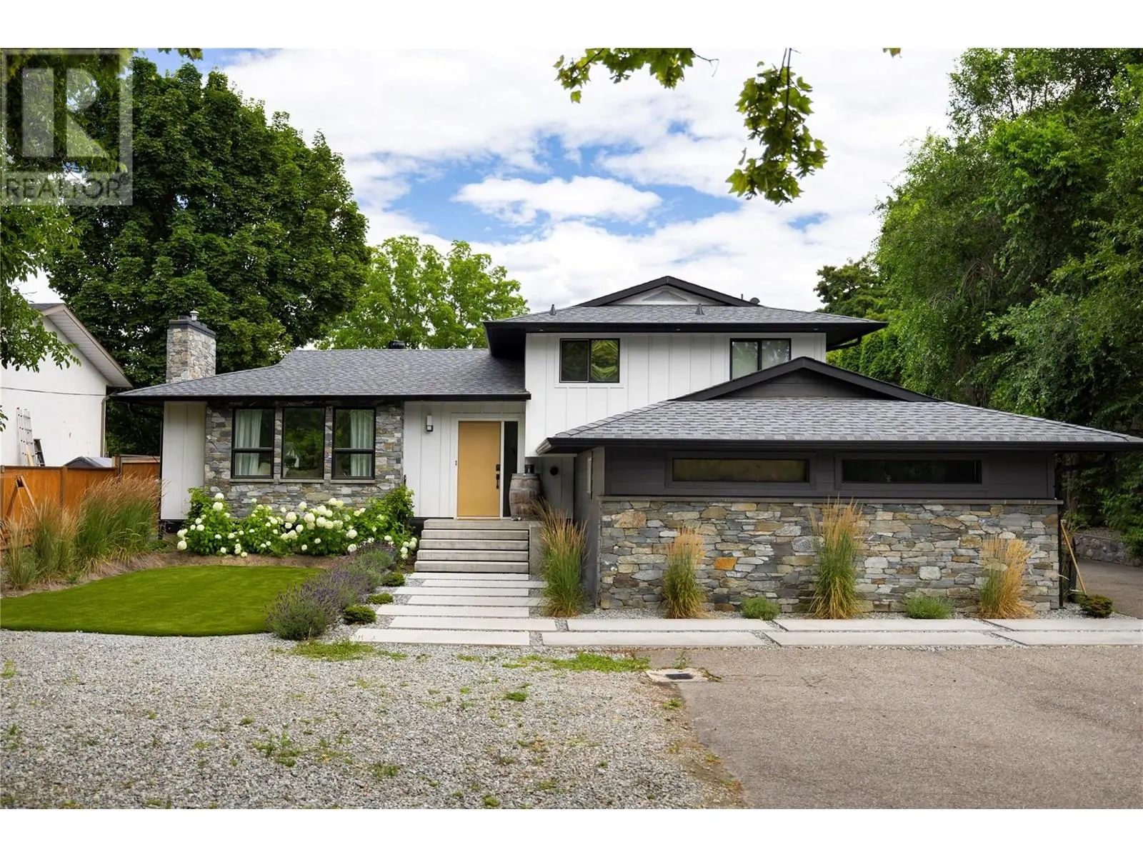 4265 Lakeshore Road