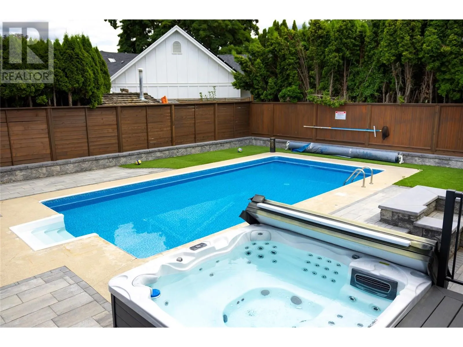4265 Lakeshore Road